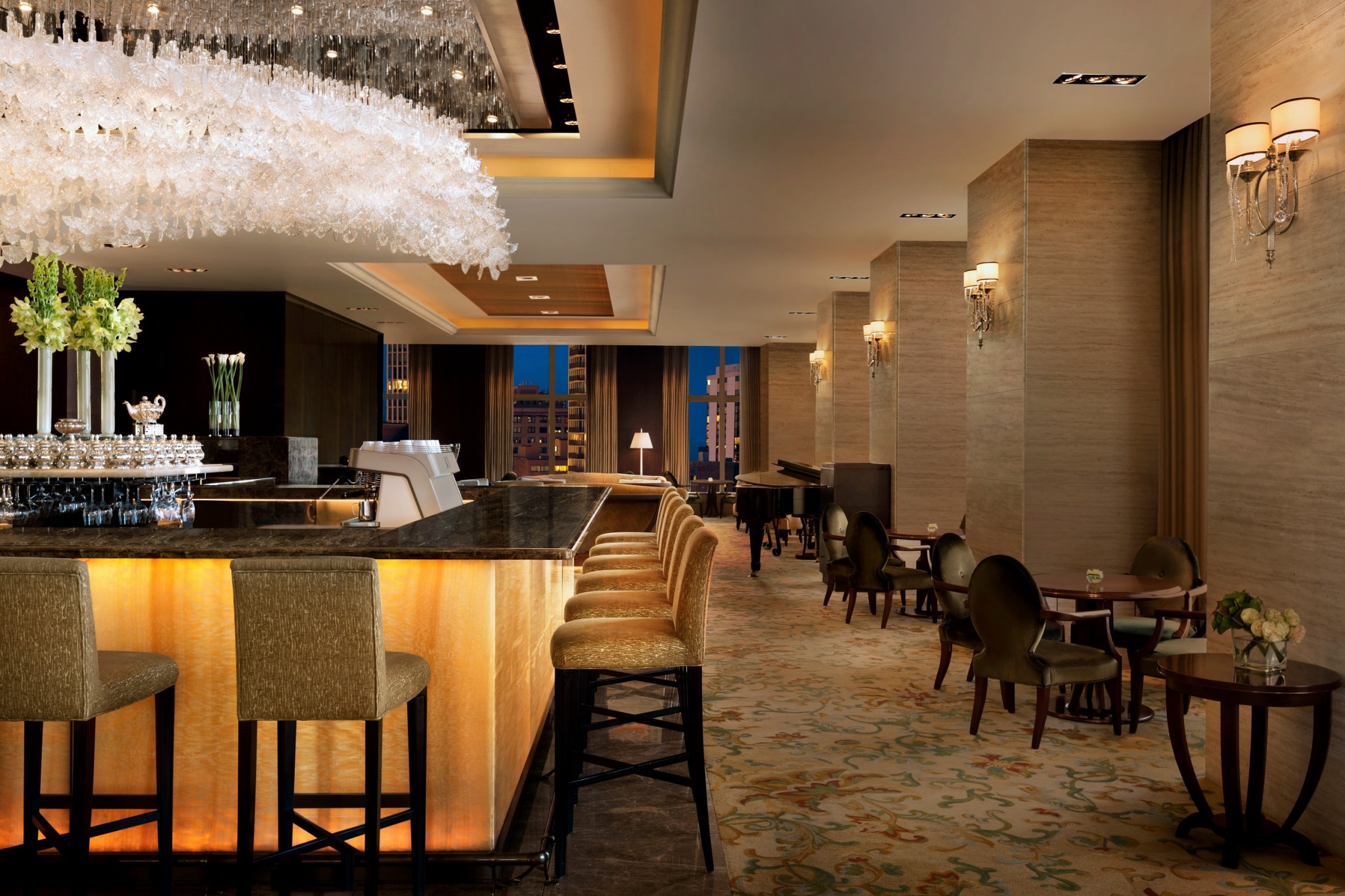 Shangri-La Hotel Tokyo - The Lobby Lounge - 1250837m
