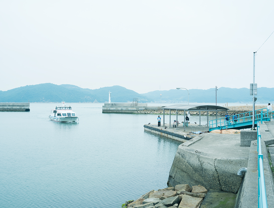 犬島は岡山市唯一の有人島。最寄りの宝伝港からフェリーで約15分の船旅。