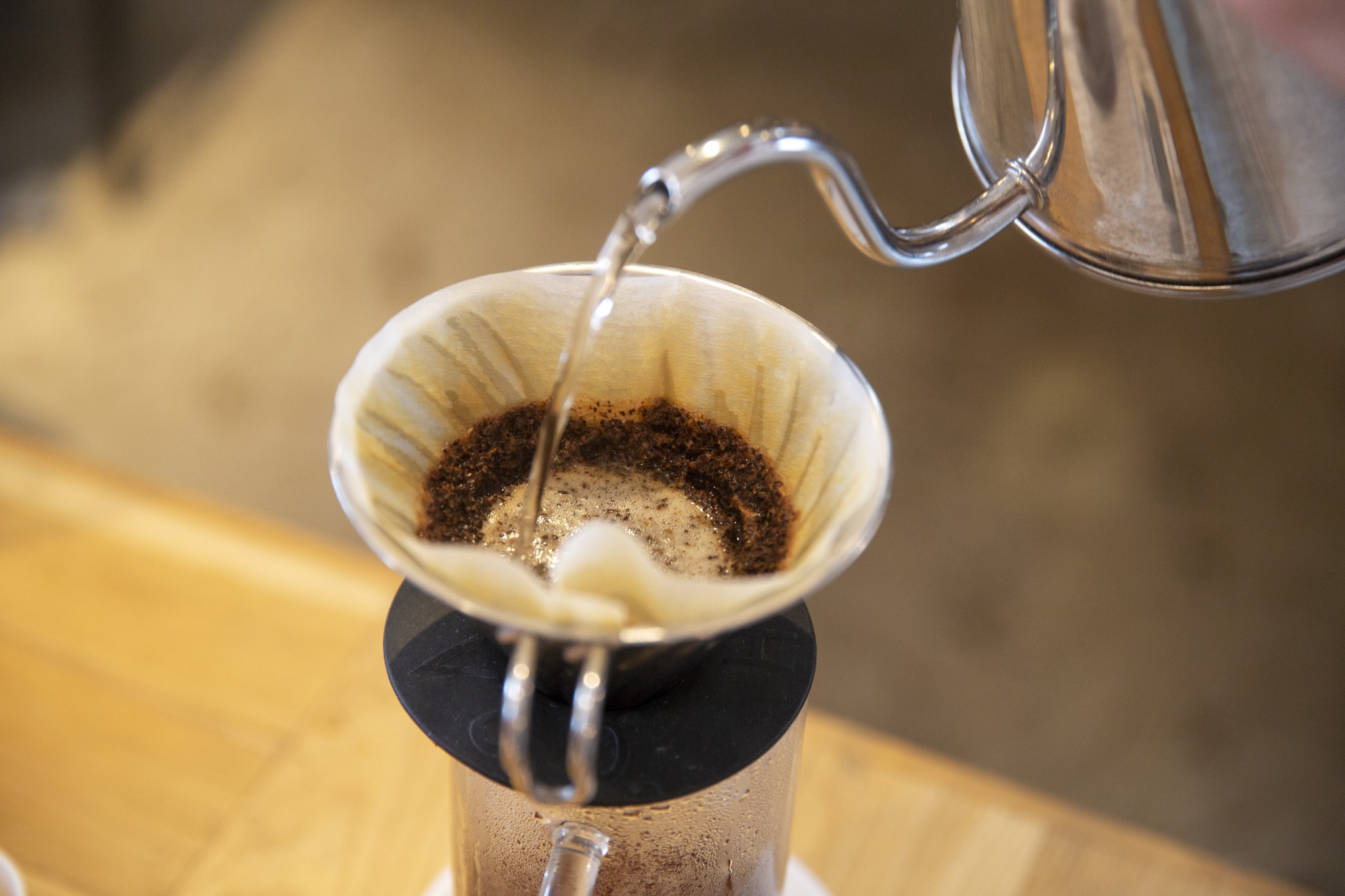 リノベブランド運営カフェ〈REISM STAND〉の「効きコーヒー」体験へ。産地や焙煎比べで、自分の好みを知ろう！