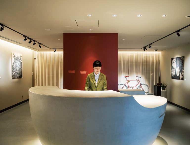 若手クリエイターが育つ街らしいホテルが登場！上野〈NOHGA HOTEL UENO〉のおしゃれなアメニティー、インテリアまで