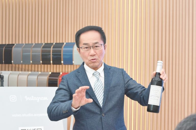 プレゼンターの菅野眞博(かんの まさひろ)氏。 DSC_0414