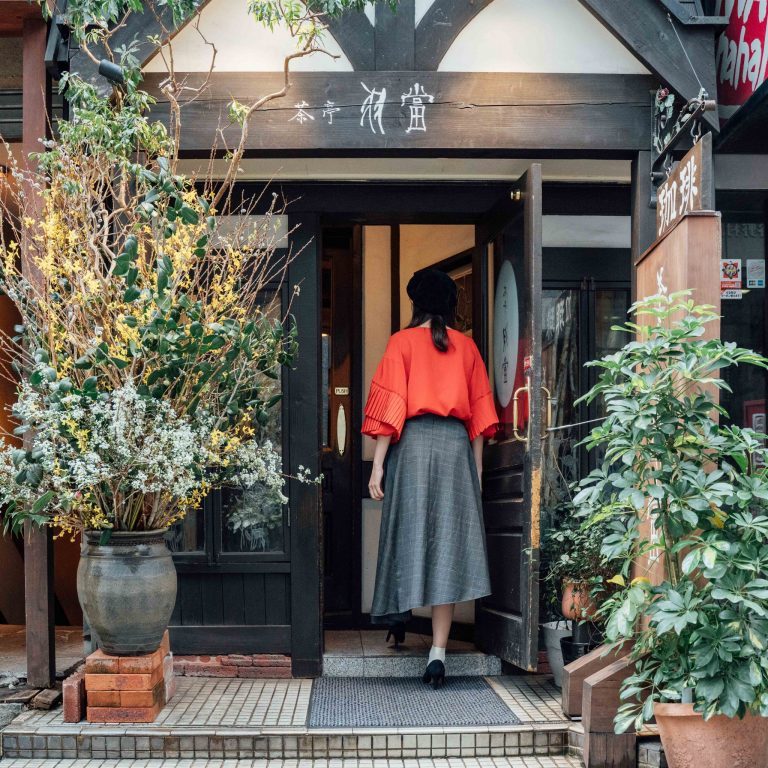 渋谷 恵比寿 昔ながらのレトロ喫茶店3軒 カフェをこよなく愛するモデル 斉藤アリスがおすすめ Food Hanako Tokyo