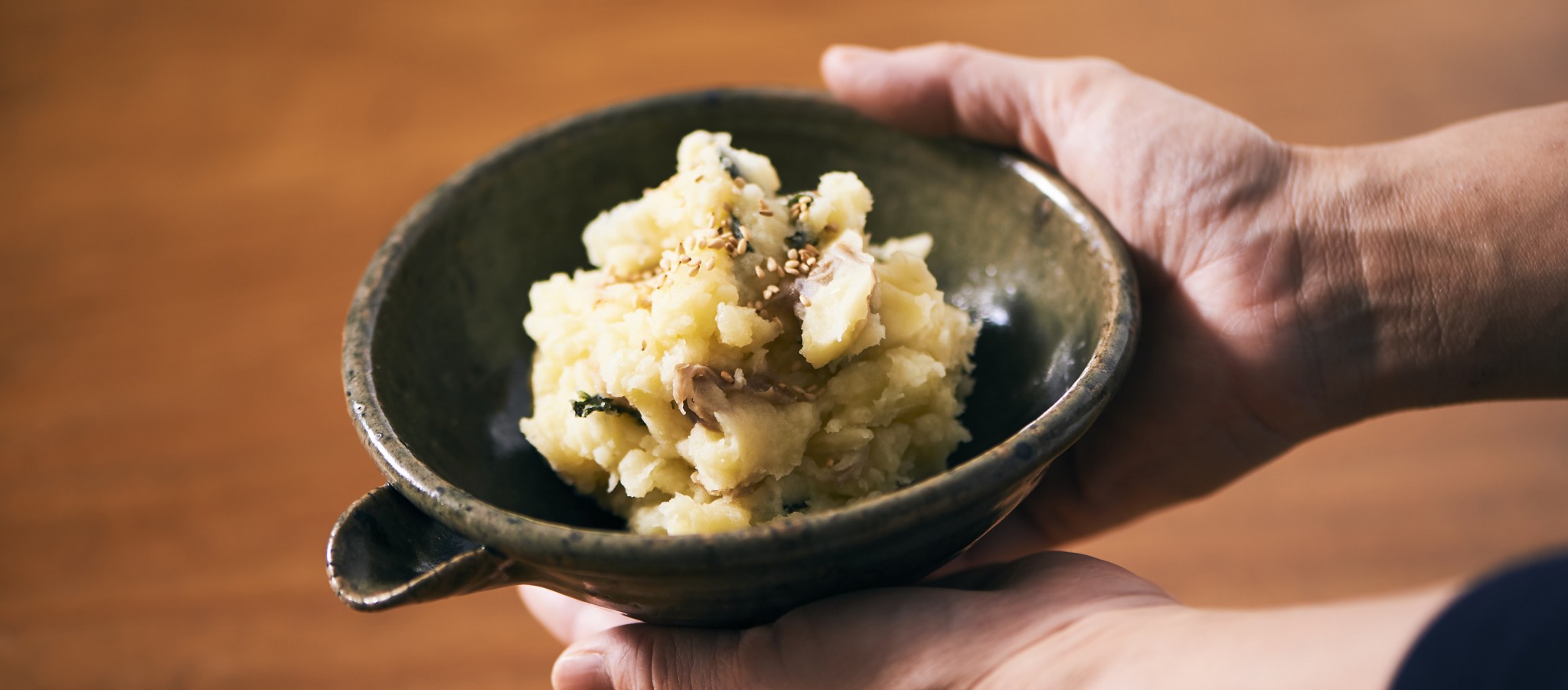 料理家さんたちが提案 ご当地おみやげのアレンジレシピ 酒盗入りポテトサラダ 日本の美味しさ簡単レシピ Hanako Tokyo