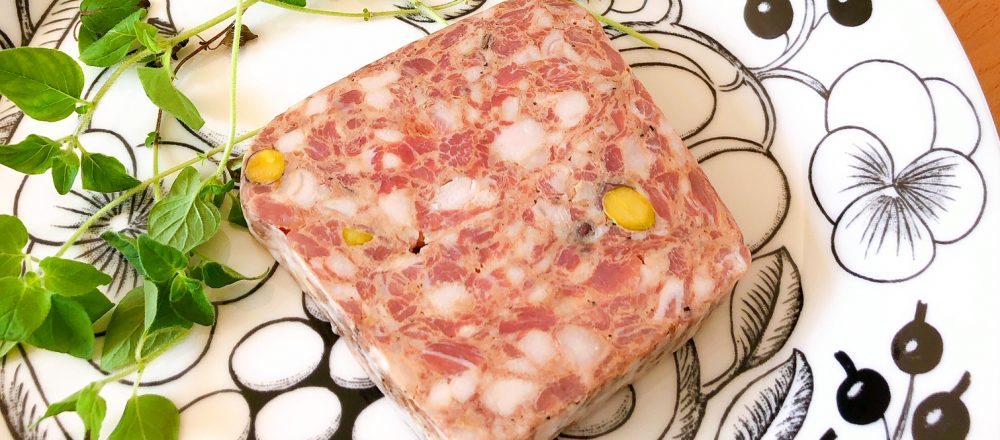 本格ビストロ〈CANTINE〉のシェフが作る「3種のテリーヌ」~眞鍋かをりの『即決!2000円で美味しいお取り寄せ』第51回~