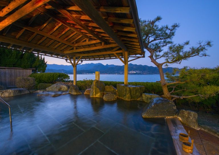 露天風呂からの景色。 kumanokodou43a