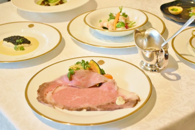 〈資生堂パーラー 銀座本店レストラン〉 11月限定「シェフのお薦めコース」12,000円。 DSC_0746