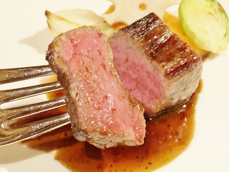 柔らかくて脂がジューシーな「佐賀牛ランプ肉」。 0E47098F-5628-488E-A736-E74CA03180E8