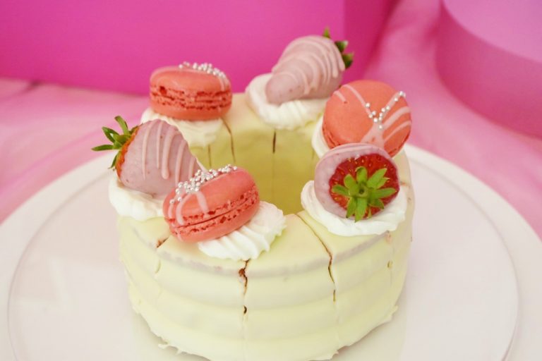 「ストロベリー“KAWAII”バームクーヘン」。 DSC_0012