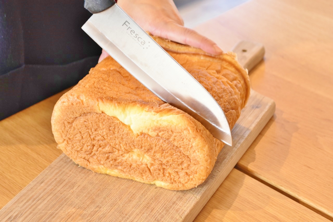バター＆牛乳リッチなブリオッシュ生地を飯盒に入れて焼き上げた飯盒パンに感動！！
