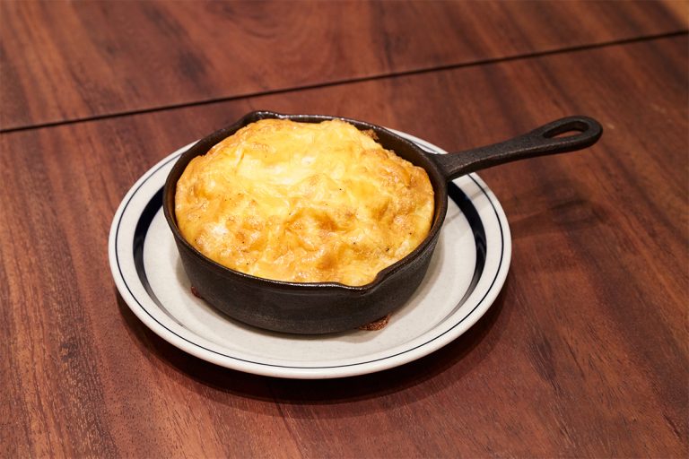 新登場の窯焼きふわとろオムレツ。 Hakone Bakery Dining & Bar 日本橋