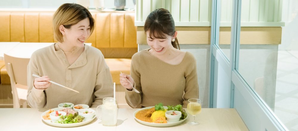 非常食もおいしい時代。おしゃれなカフェ〈IZAMESHI Table〉で気軽にトライできる防災グッズを体験。