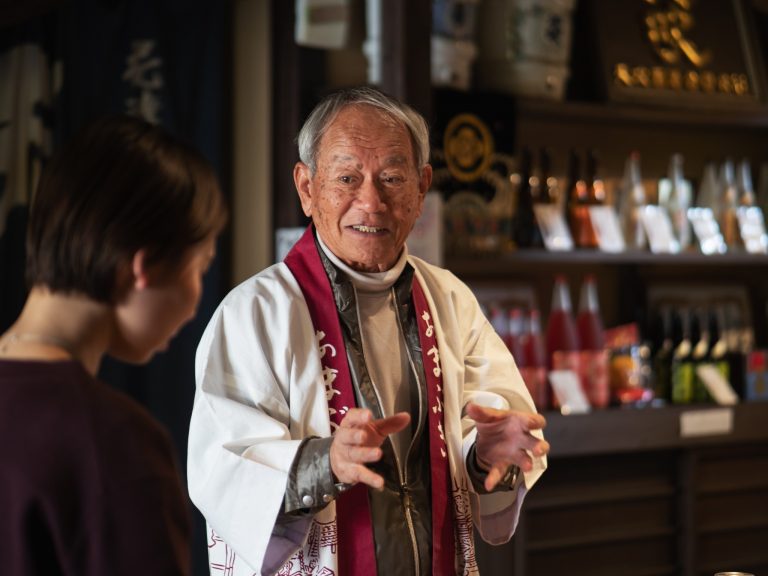 会長の木下武文さんが自ら、蔵を案内してくださいました! _C128149
