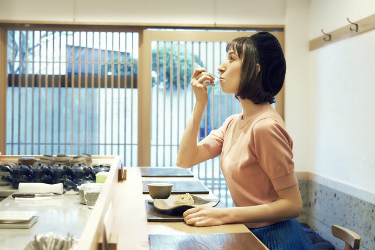 高級寿司店のような店内。 〈Mont Blanc STYLE〉/代々木八幡