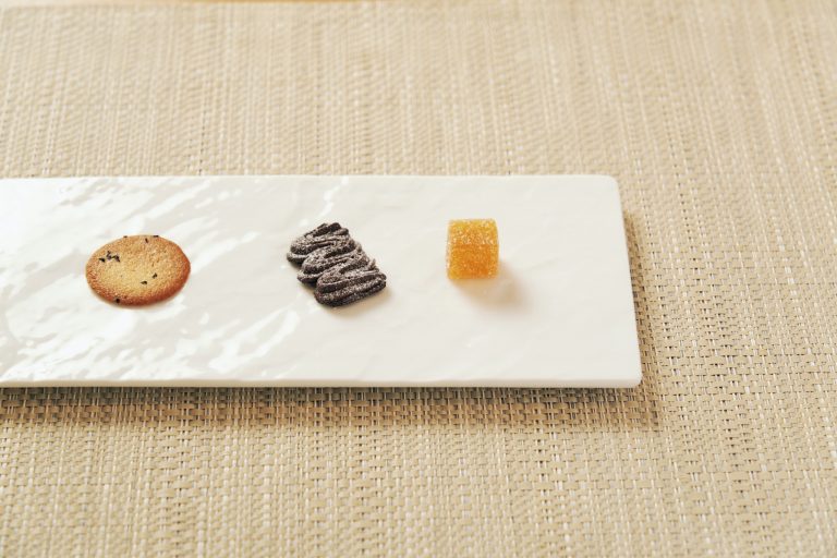 〈UN GRAIN〉青山 〈UN GRAIN〉青山