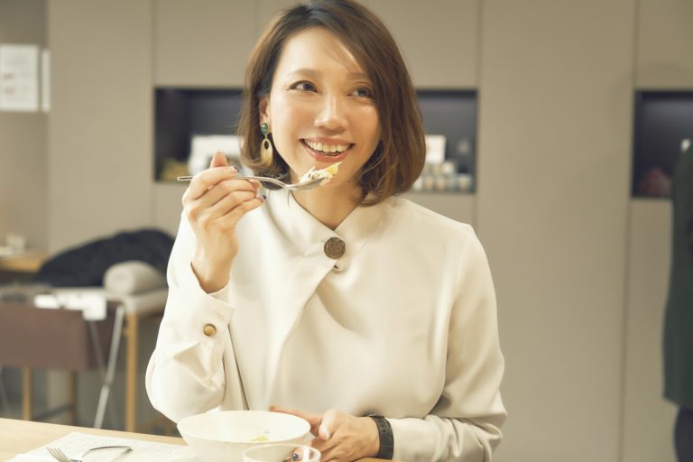 「香りが次々重なって、おいしさが膨らむ!」 スイーツライター