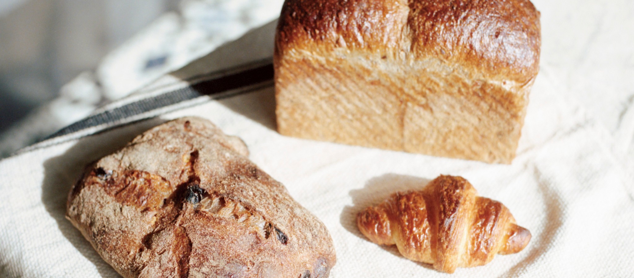 〈BREAD IT BE〉