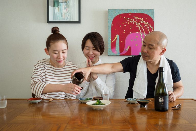 おいしくて、妹・ひびきがおかわり! _A098802