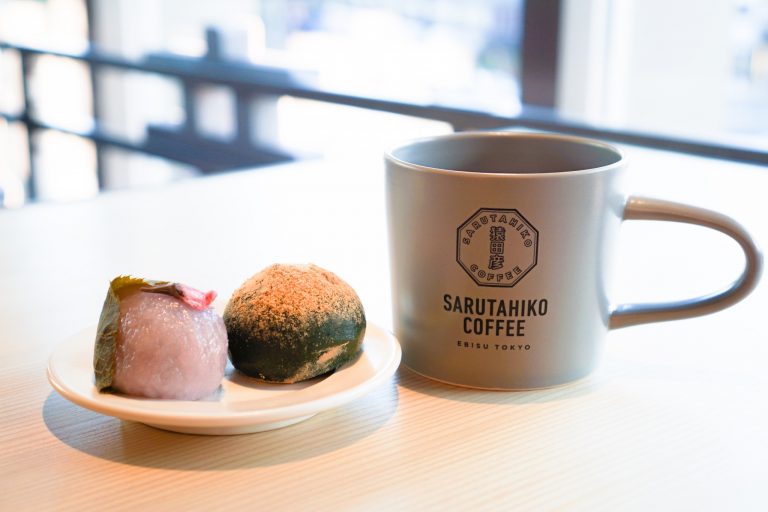 東京23区内初の大型店舗 猿田彦珈琲 The Bridge 原宿駅店 で新しいコーヒー体験を Food Hanako Tokyo 東京23区内初の大型店舗 猿田彦珈琲 The Bridge 原宿駅店 で新しいコーヒー体験を Food Hanako Tokyo