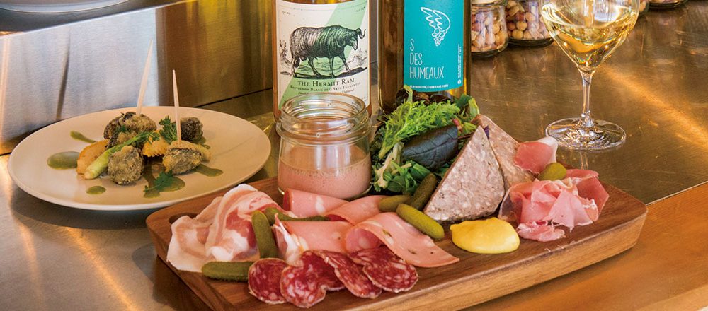 かめじま 商店 Hanako Tokyo