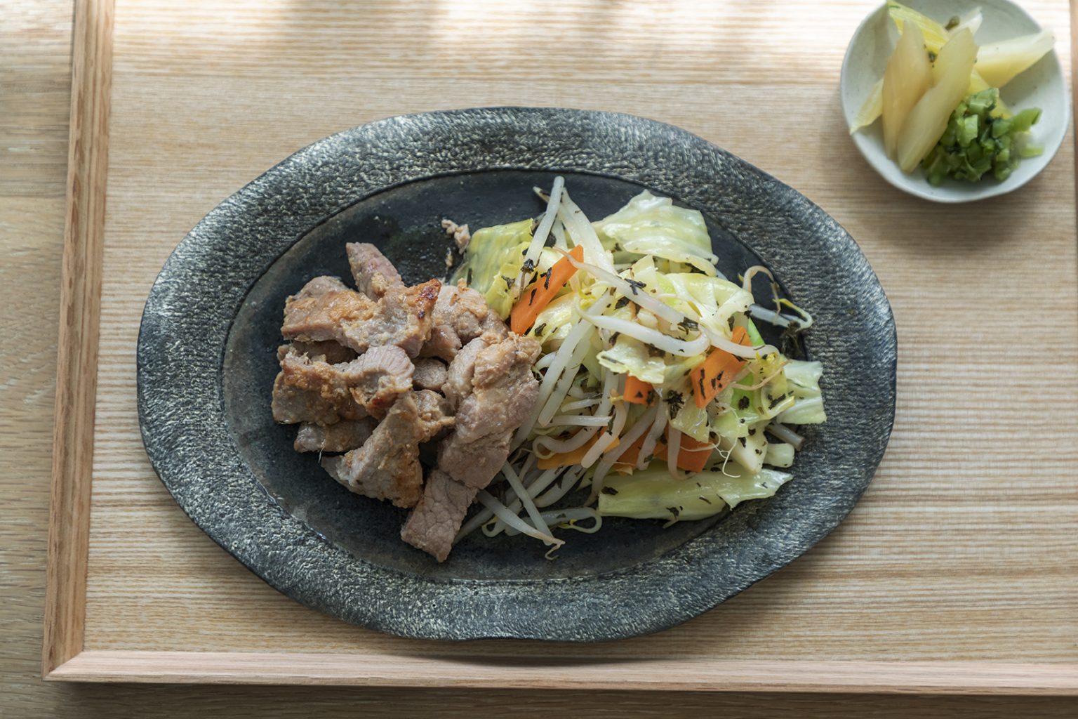 豚肩ロースの生姜焼き定食950円
