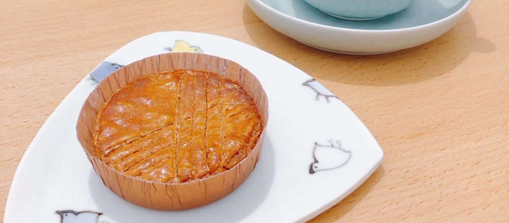 おうちカフェのお供に、有名ワイナリー〈パティスリーガレット平野〉の「赤ワインガレット」を。~眞鍋かをりの『即決!2000円で美味しいお取り寄せ』~