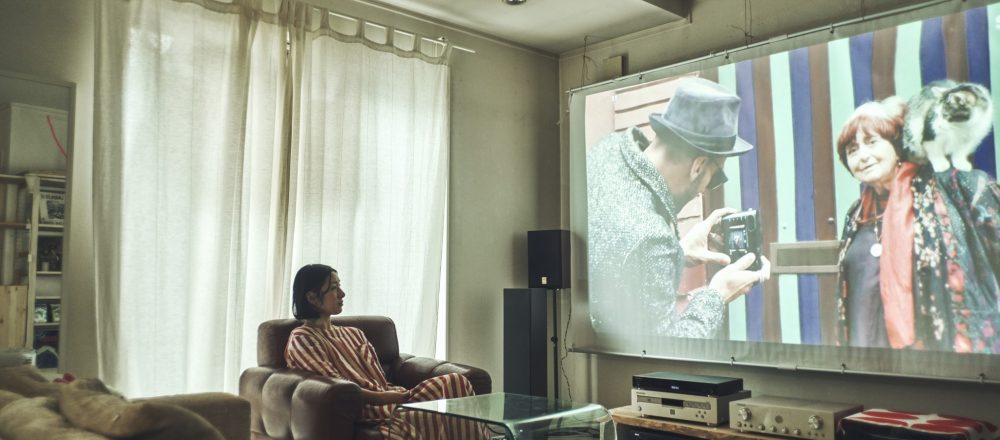 ❤明るい中でもクッキリ投影❣狭い部屋でも映画館の様な雰囲気で映画を