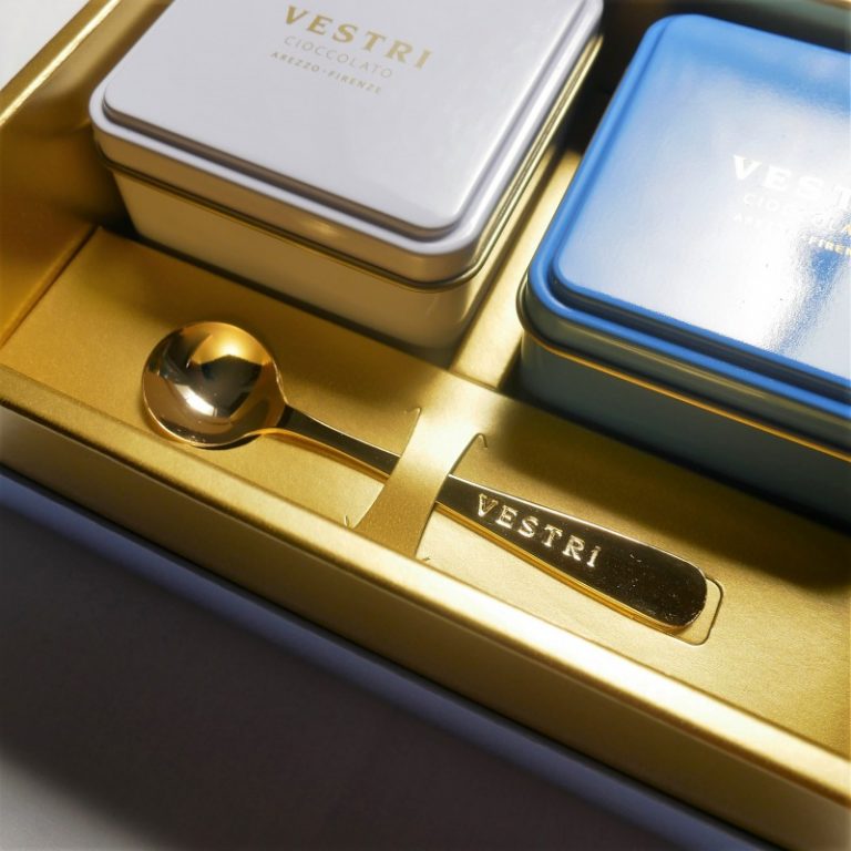 金のスプーンですくって食べる Vestri の アンティーカ ジャンドゥイア をお得にお取り寄せ 全国お取り寄せリアルレポート Hanako Tokyo