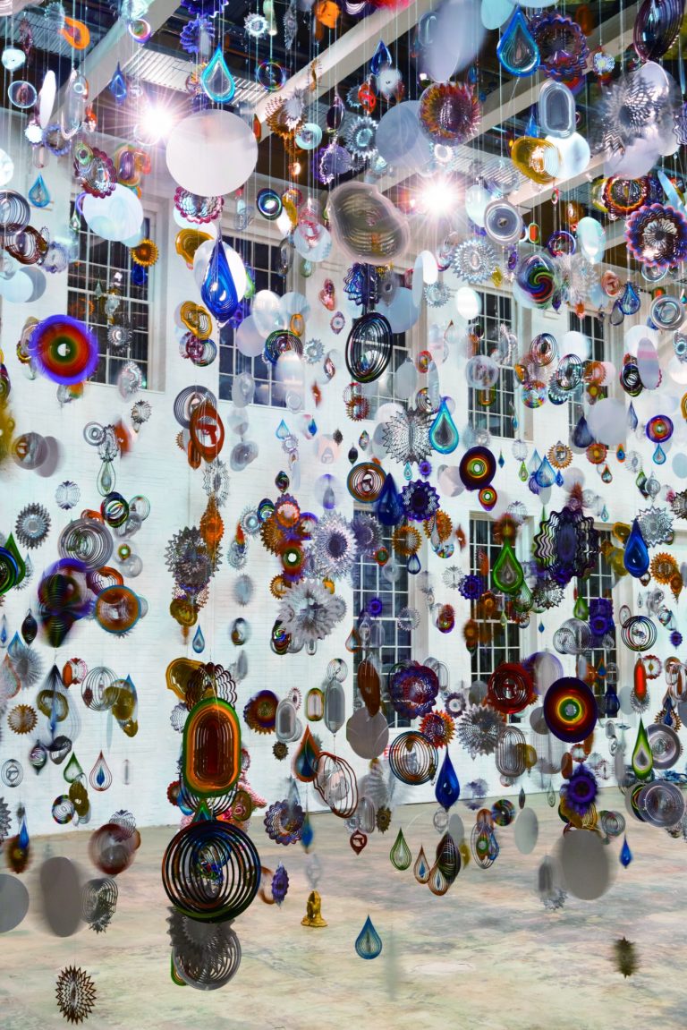 ニック・ケイヴ《回転する森》2016 ©Nick Cave, Courtesy of the artist and Jack Shainman Gallery Ph oto by James Prinz 1