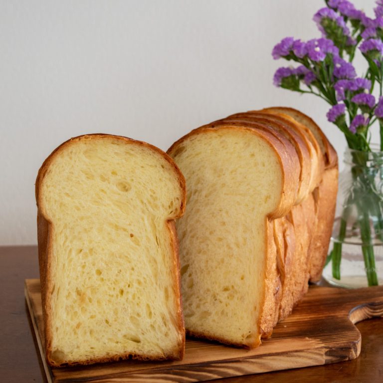 パン ド ミ ロワイヤル(室温解凍120分/200度のオーブンで4分)。 パレスホテル東京_BAKERY BOX B (7種セット)9