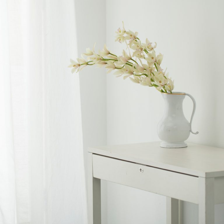 〈from somewhere flowers〉 〈from somewhere flowers〉