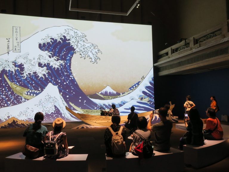 2018年 東京国立博物館での展示の様子 「びじゅチューン!×ちばしびなりきり美術館」