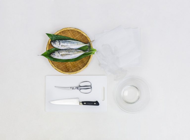 今さら聞けない 魚の捌き方 いろんな魚に応用できる簡単 大名おろし を伝授 Lifestyle Hanako Tokyo