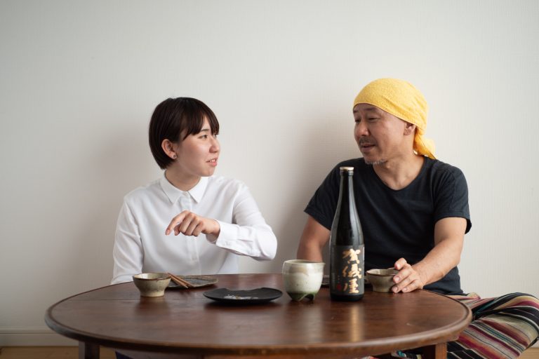『伊藤家の晩酌』「伊予賀儀屋 純米吟醸 無濾過 黒ラベル」 『伊藤家の晩酌』「伊予賀儀屋 純米吟醸 無濾過 黒ラベル」