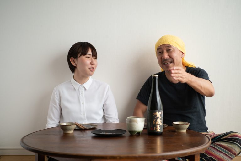 『伊藤家の晩酌』「伊予賀儀屋 純米吟醸 無濾過 黒ラベル」 『伊藤家の晩酌』「伊予賀儀屋 純米吟醸 無濾過 黒ラベル」