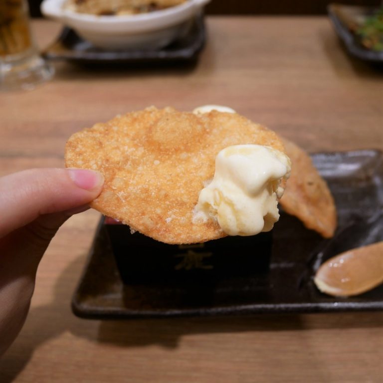 お腹いっぱいなのに、食べる手が止まらない…