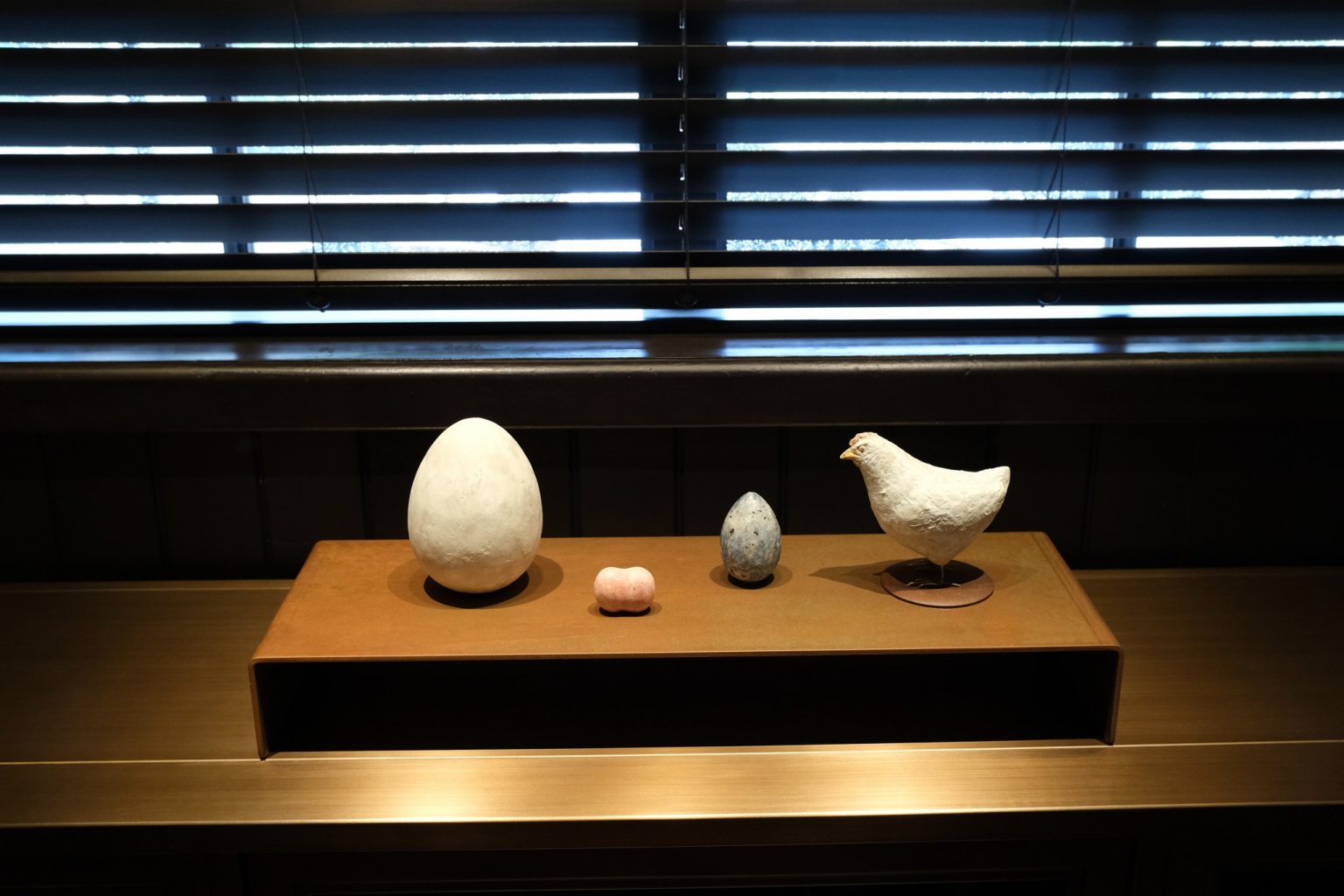 館内には京都にかかわりのある作家の作品約280点が並んでおり、滞在中はアート巡りを楽しむことができる。