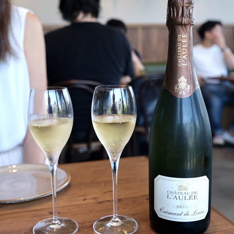 スパークリングワイン「Chateau de L'Aulee」も飲み放題! シンシアブルー原宿12
