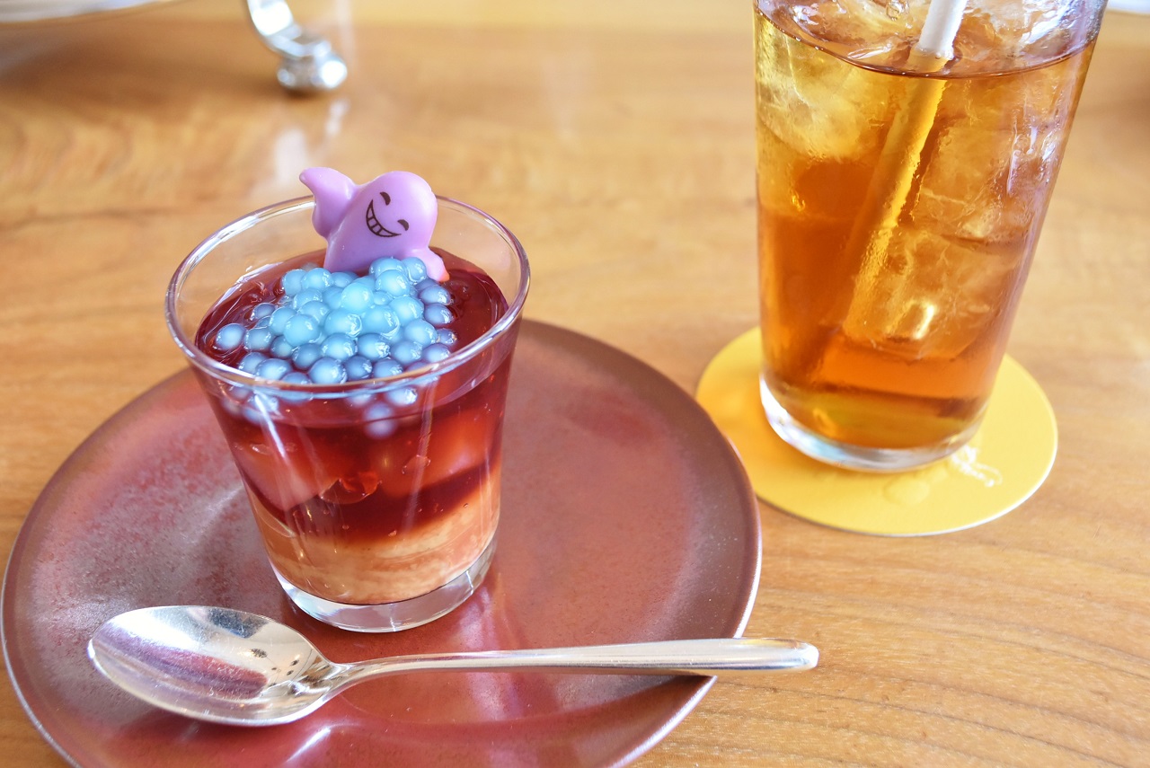 「ブルータピオカ 洋梨のコンポート ザクロジュレ」は紅茶とよく合う。
