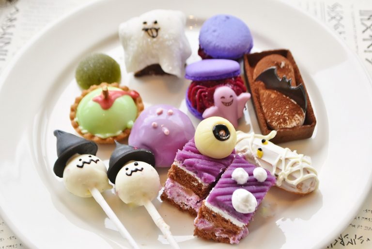 「トリックオアトリート!!」可愛いおばけと一緒にハロウィンパーティー。