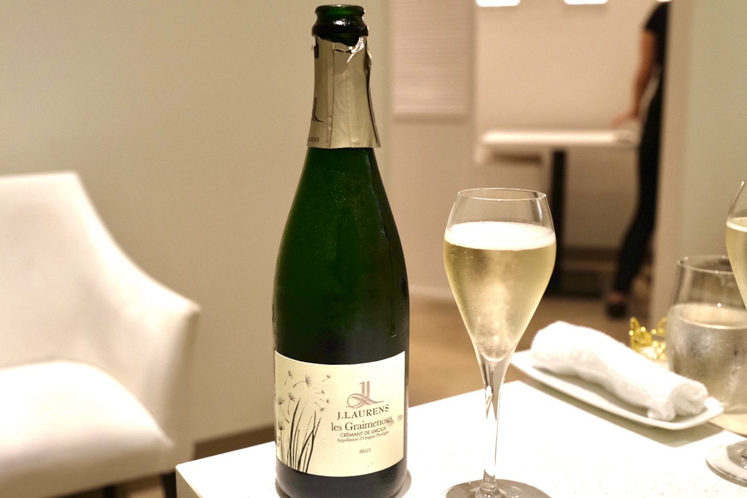 乾杯時にいただいたフランス・ラングドックのスパークリングワイン「Crémant de Limoux Les Graimenous Brut」。
