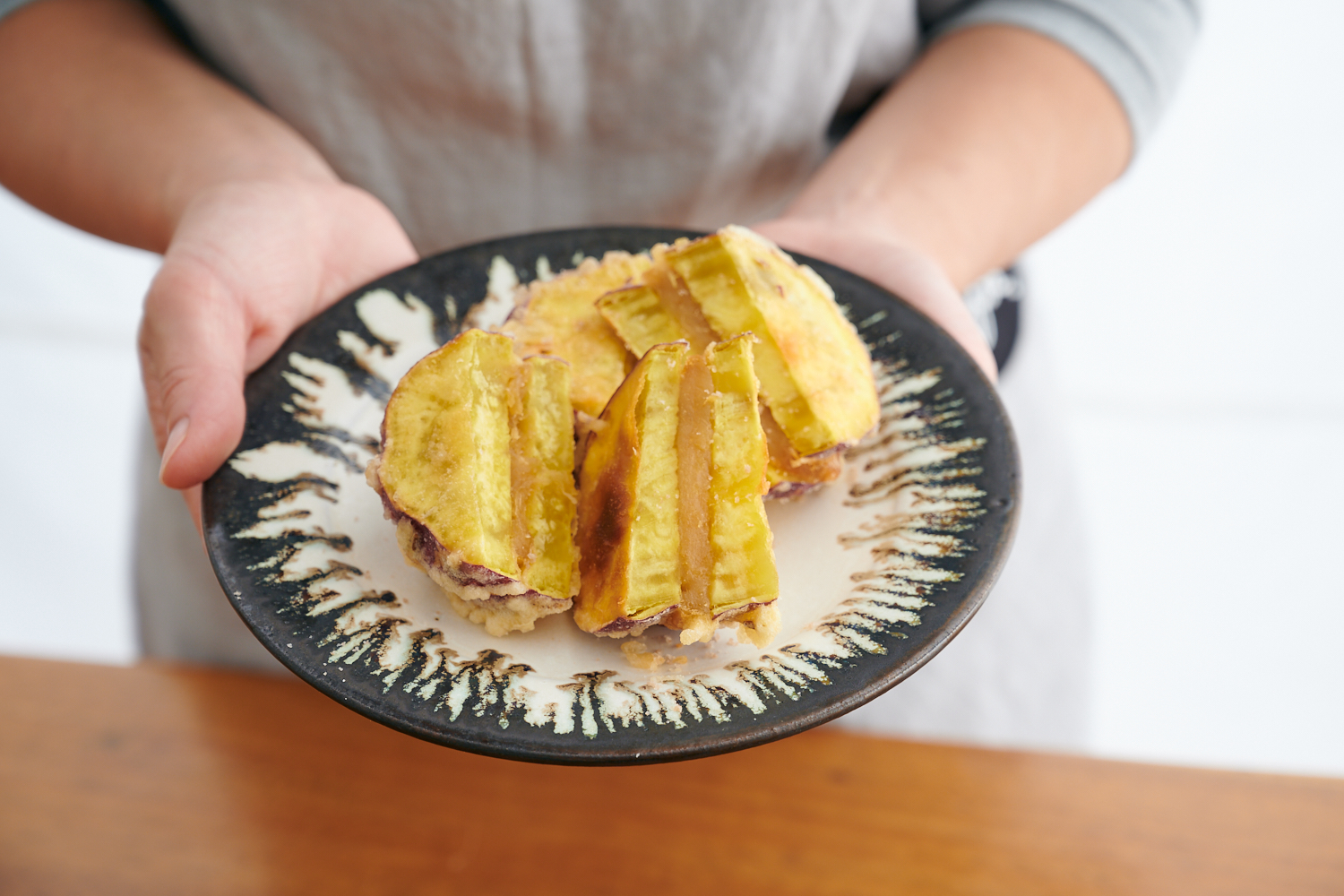 サクサク ホクホク さつまいもとかんころ餅の天ぷら レシピ さつまいもの甘みがクセになる 日本の美味しさ簡単レシピ Hanako Tokyo