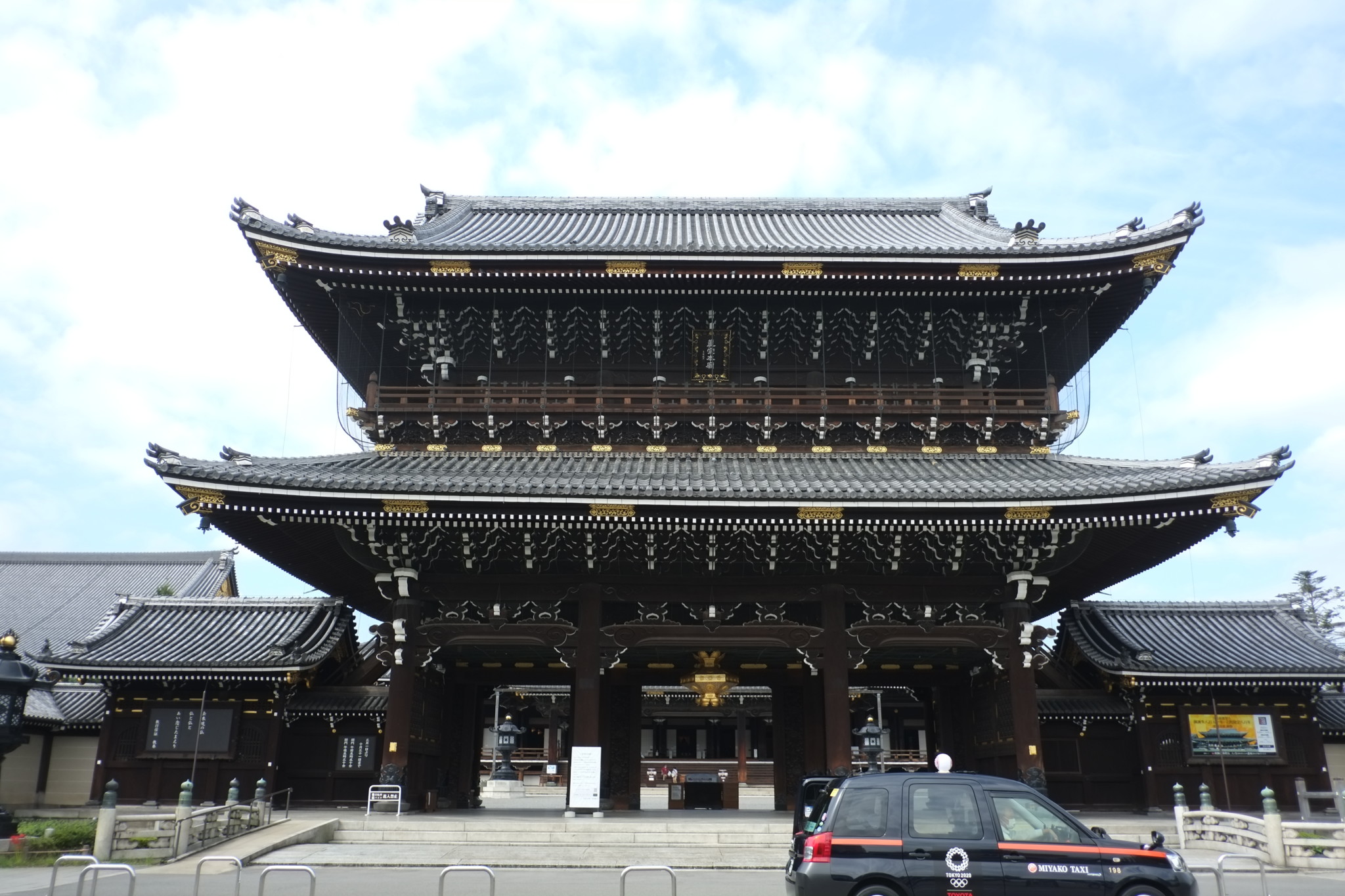 【京都】おさえておきたい大定番の神社仏閣5選！モデル・本山順子が巡るおすすめスポット。