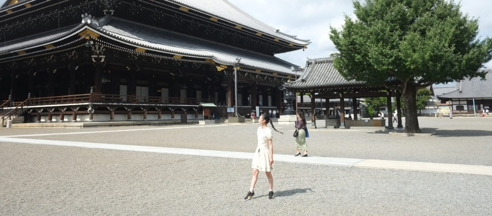 京都 浄土真宗 真宗大谷派 の本山 東本願寺 を参拝 世界最大の木造建築 御影堂は圧巻 本山順子の迷子のお守り Hanako Tokyo 京都 浄土真宗 真宗大谷派 の本山 東本願寺 を参拝 世界最大の木造建築 御影堂は圧巻 本山順子の迷子のお守り Hanako Tokyo