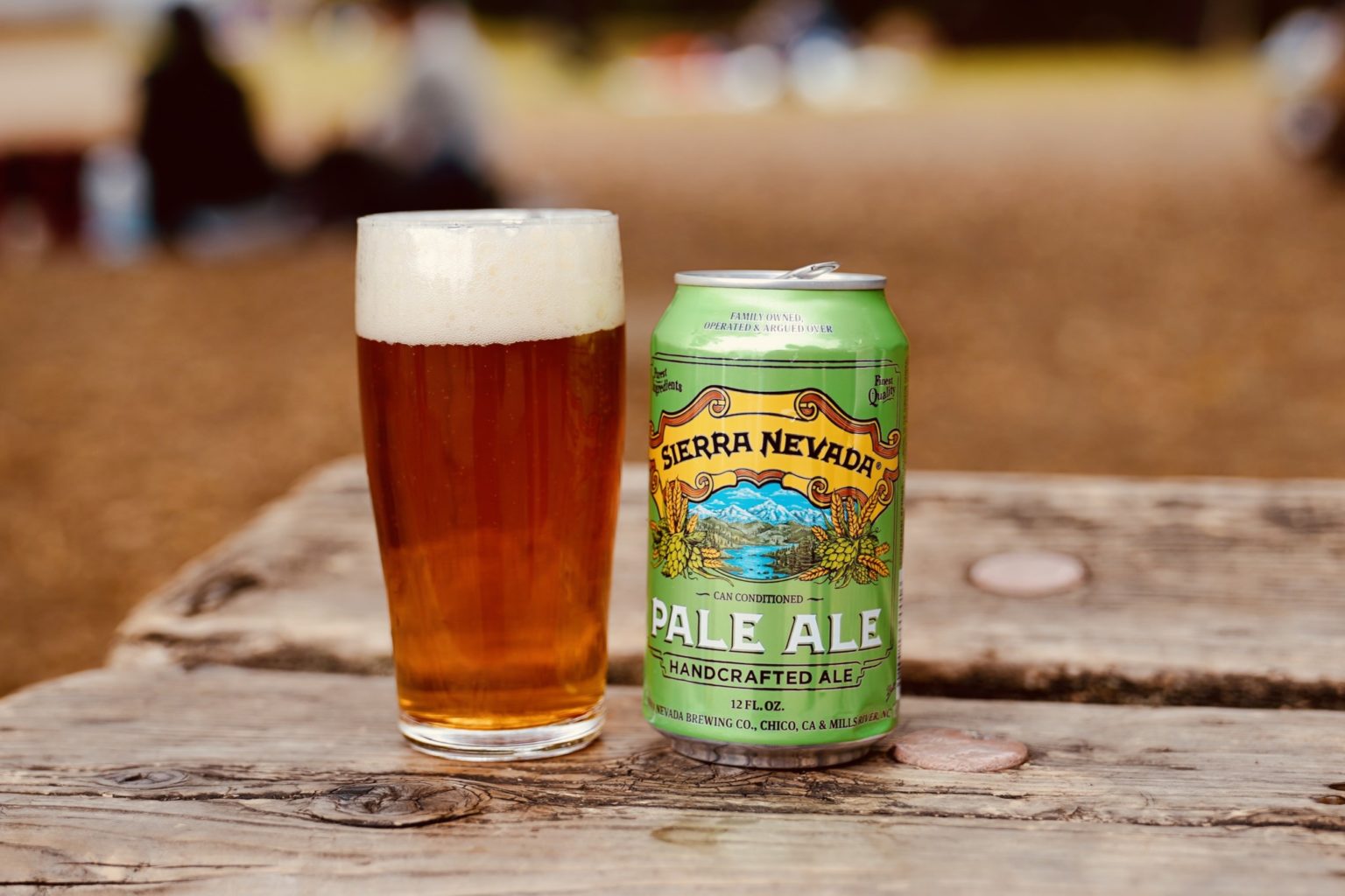「Sierra Nevada Pale Ale（シエラネバダ ペール エール）」。ユニークなホール・カスケードホップの松、グレー プフルーツやシトラスのアロマとフレイバーが特徴。