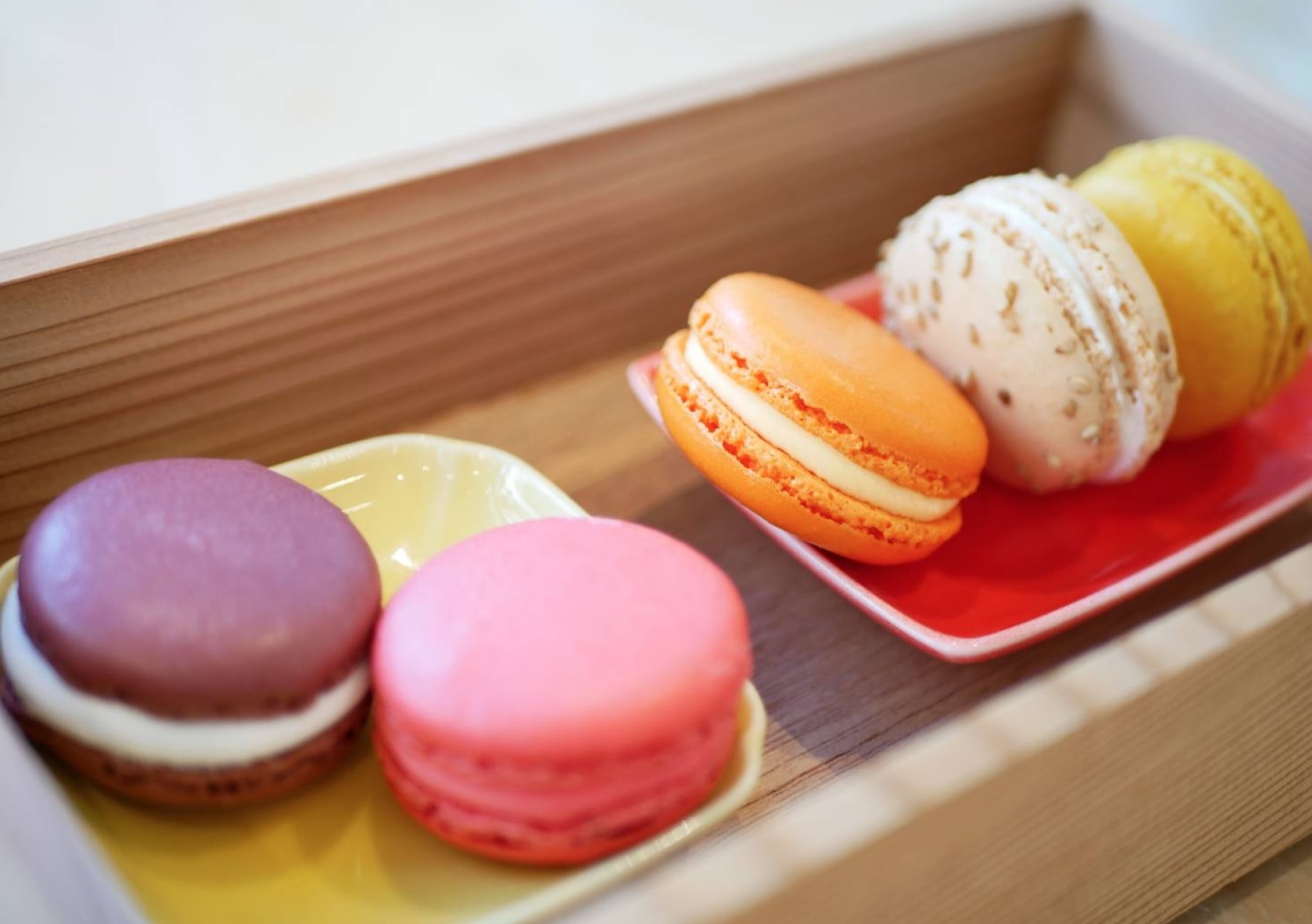 いつもと変わった手土産に 新感覚マカロン 3選 意外な調味料とスイーツがコラボ Food Hanako Tokyo