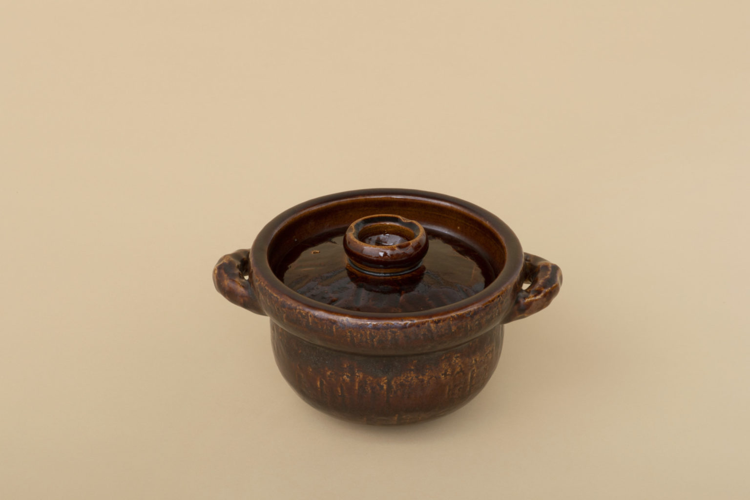 〈一志郎窯〉のアメ釉飯炊土鍋