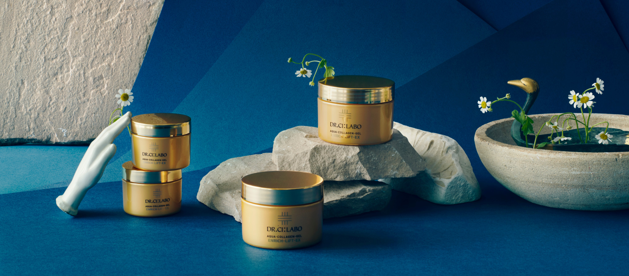 皮膚科医が監修するドクターズコスメ〈DR.CI:LABO〉から「アクア