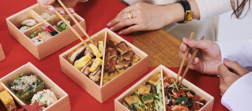 日本橋の老舗8軒の味を自宅で楽しめる!ご馳走弁当「日本橋宴づつみ」を実食。