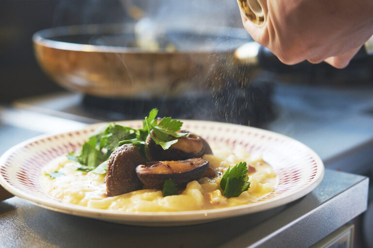 ミキサーなし 簡単にできる じゃがいものポタージュ 細川芙美の Side Bクッキング 細川芙美の Side Bクッキング Hanako Tokyo