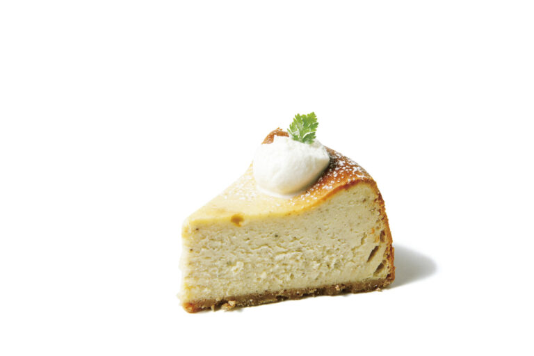 ラベンダーのベイクドチーズケーキ 420円（税込）『チーズケーキにラベンダー！？食べてさらに衝撃』（きょん。さん）